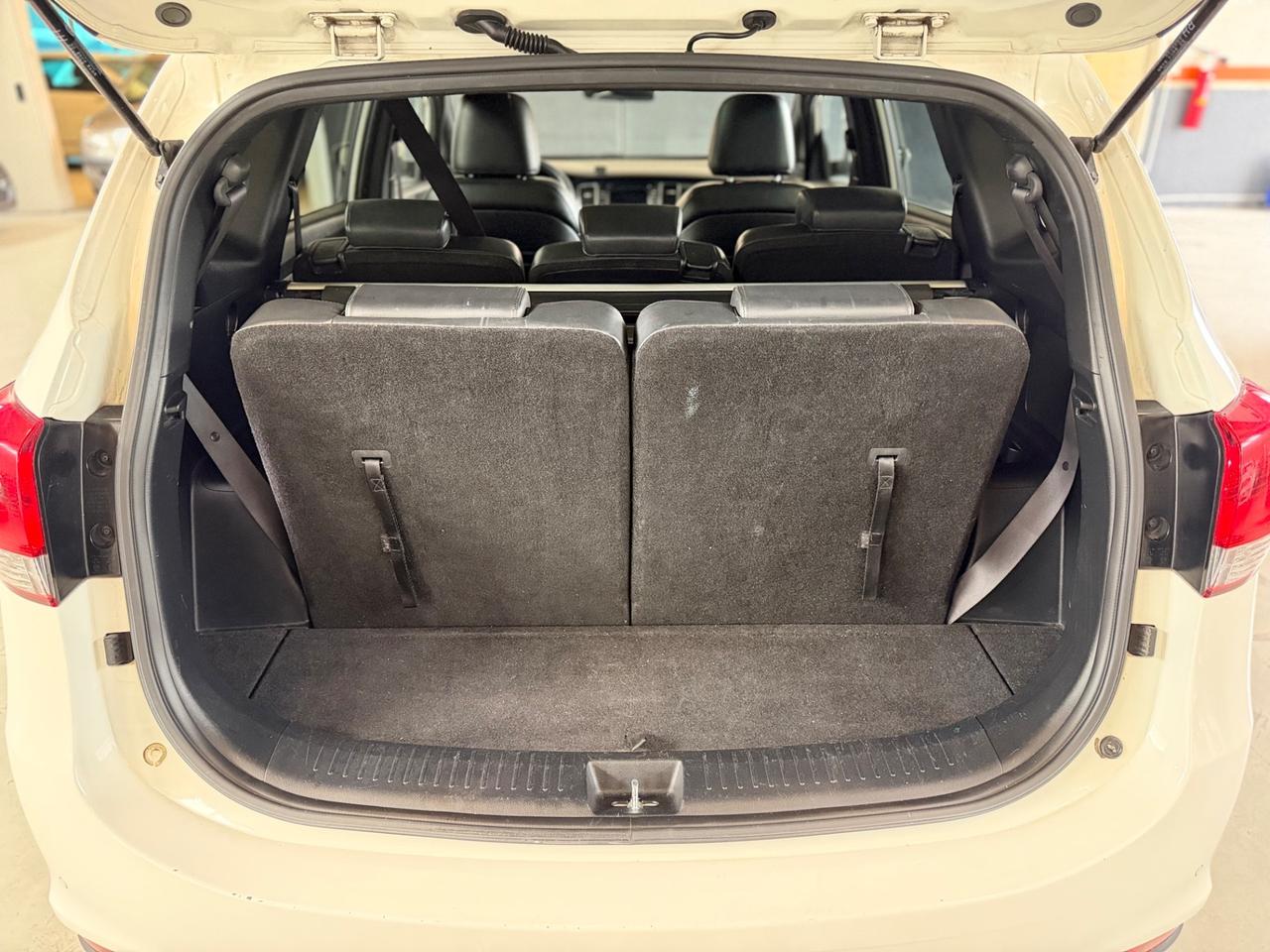 Kia Carens 1.7 CRDi Auto Platinum 7 POSTI