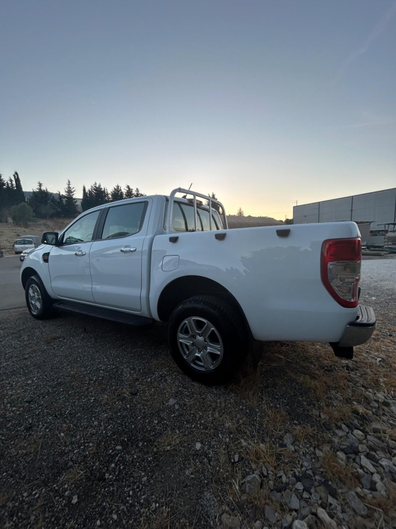 Ford Ranger 2.0 TDCi DC XLT 5 posti