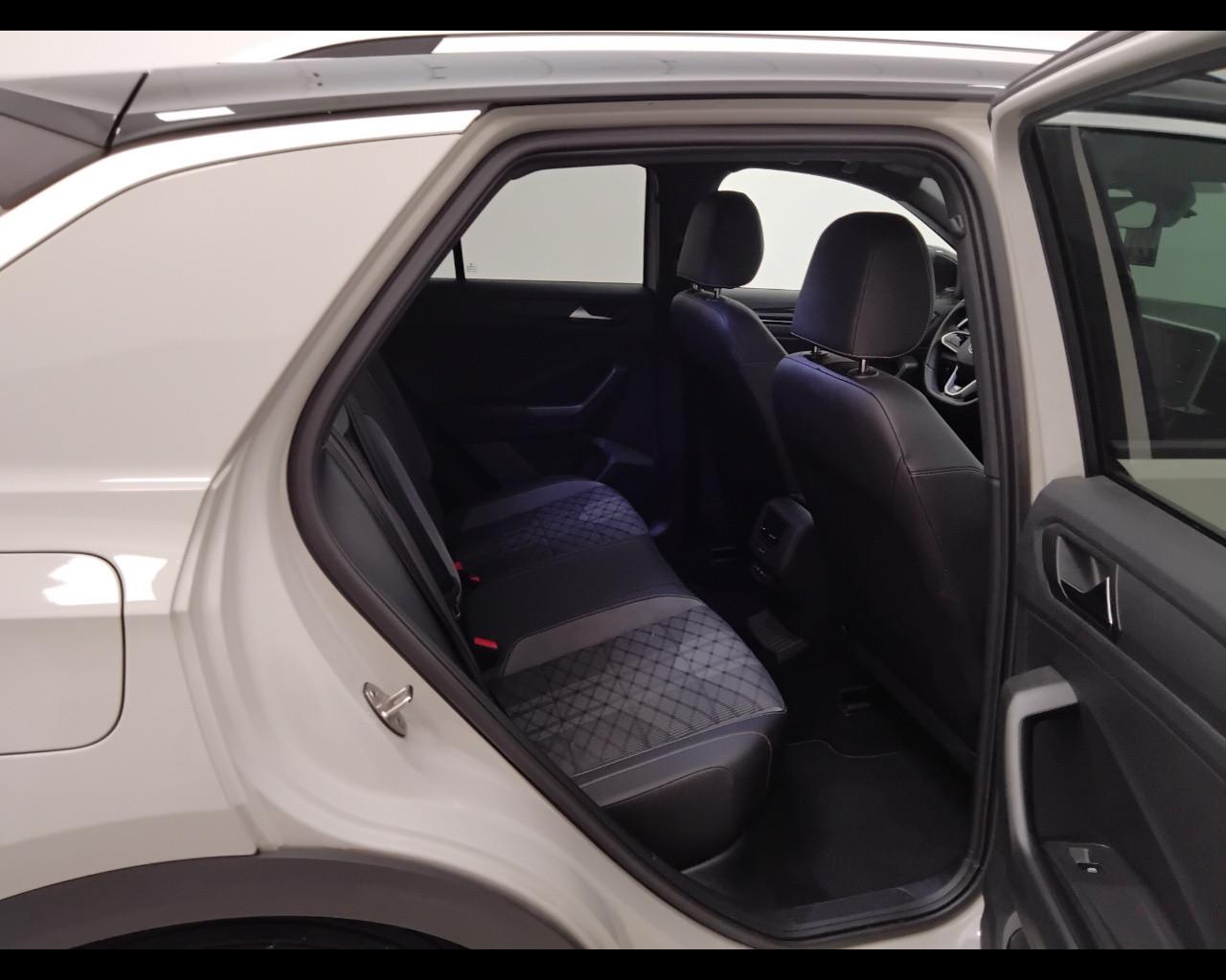 VOLKSWAGEN T-Roc 2022 - T-Roc 1.0 tsi R-Line 110cv