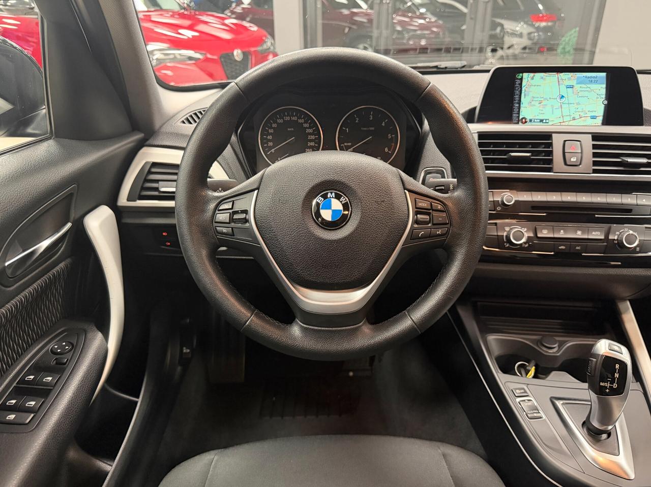 Bmw 118 118d 5p. Urban