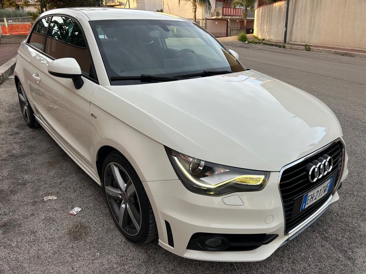 Audi A1 1.6 TDI 105 CV Sline
