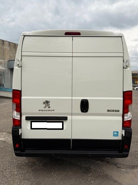 Peugeot Boxer 2.2 Hdi 140cv allestito store van