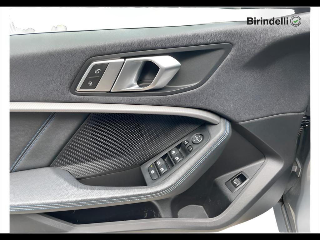 BMW Serie 1 (F40) - 118d 5p. Msport
