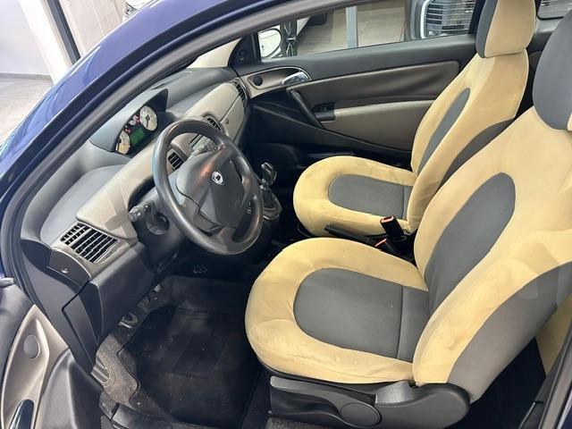 Lancia Ypsilon 1.2 8v
