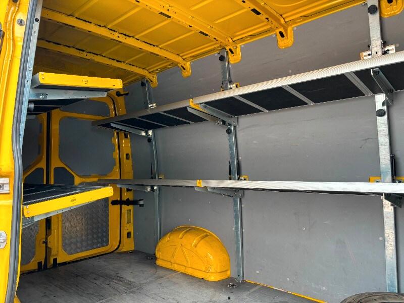 VOLKSWAGEN Crafter 2ªs. Crafter 30 2.0 TDI 140...