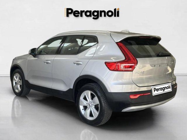 VOLVO XC40 B3 CORE AUTOMATICA