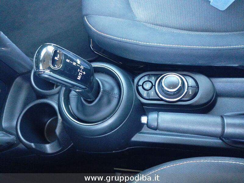 MINI Mini 5 porte Mini F55 2021 5p Mini 5p 1.5 One Camden 102cv auto