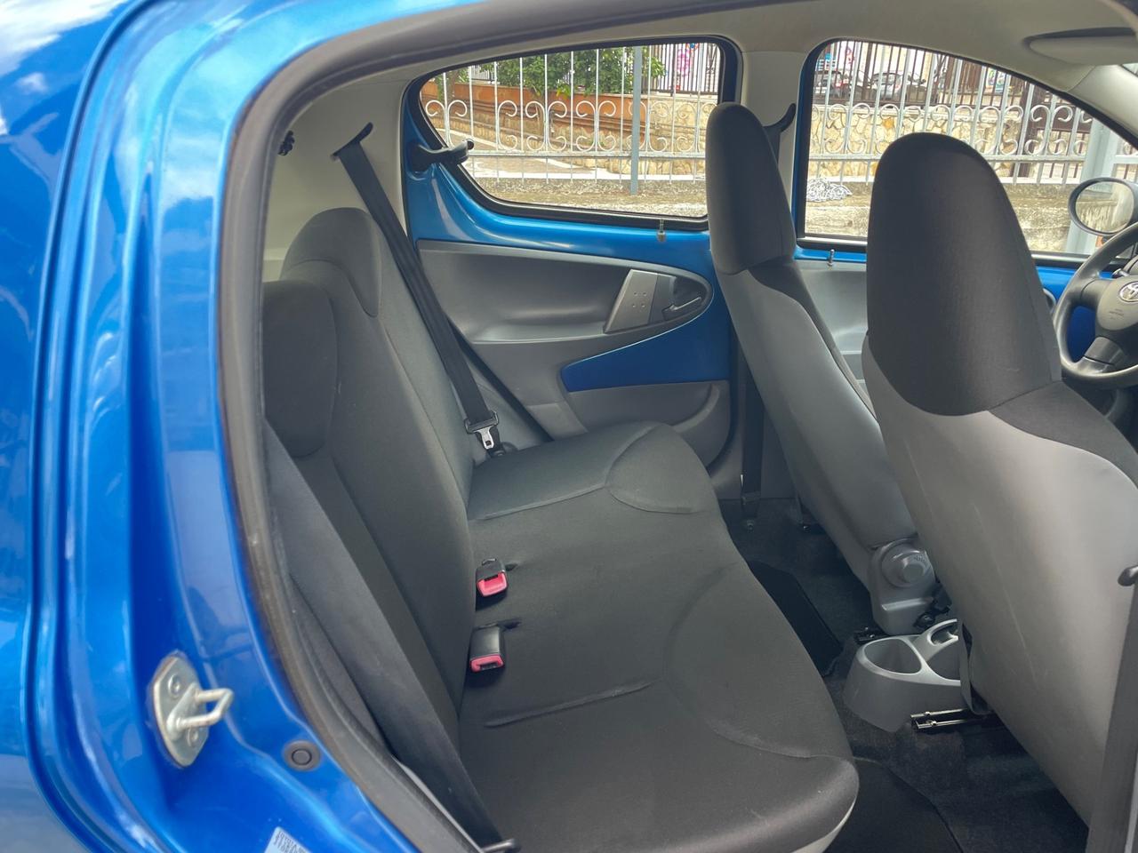 Toyota Aygo 1.0 12V VVT-i 5 porte Now Connect