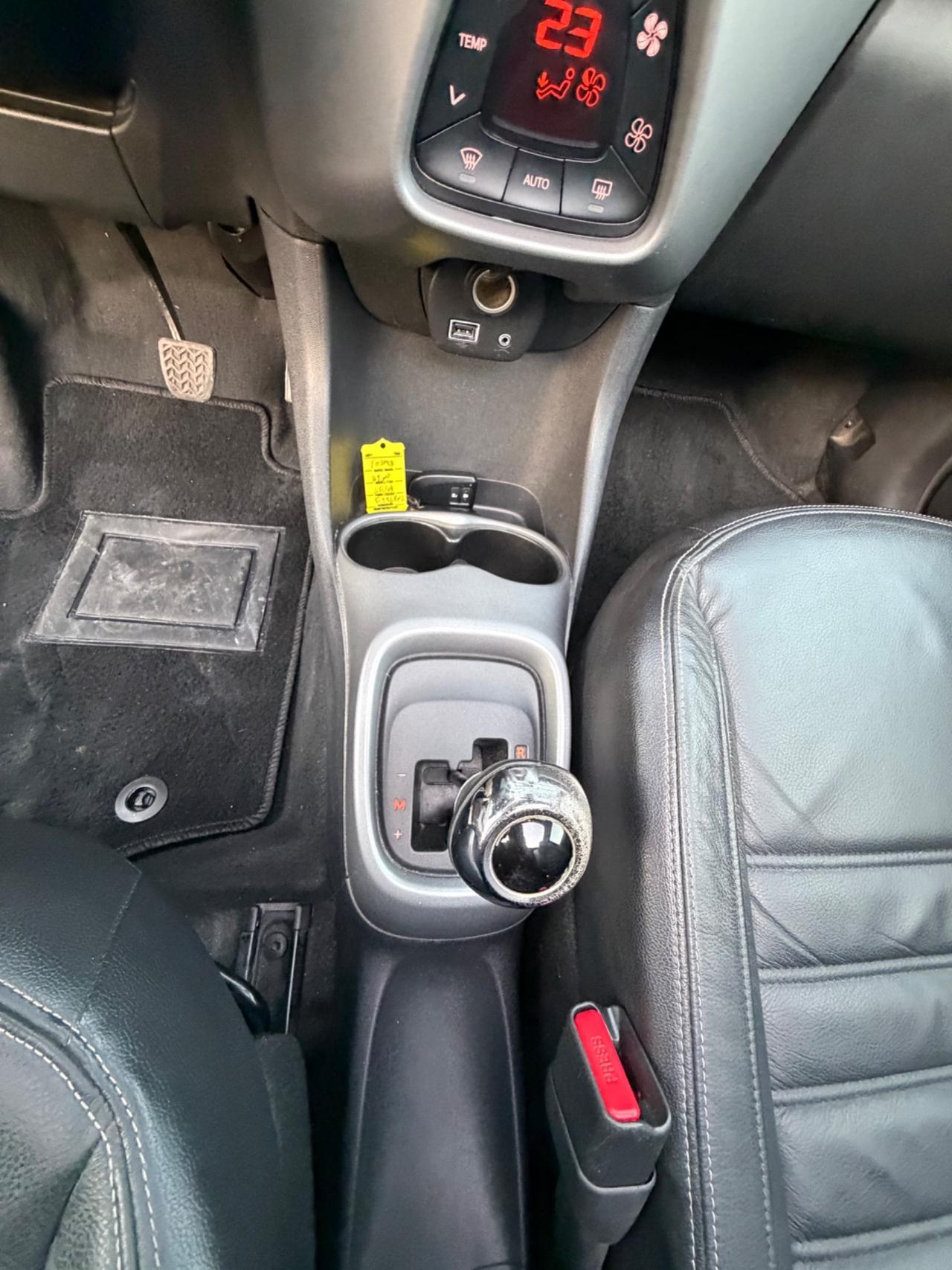 Toyota Aygo Connect 1.0 VVT-i 72 CV 5 porte x-cite