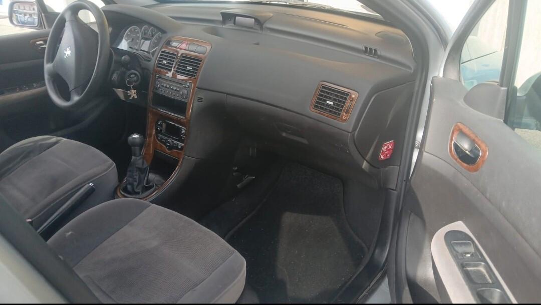 Peugeot 307 1.6 16V 5p. BENZINA /POCHI KM