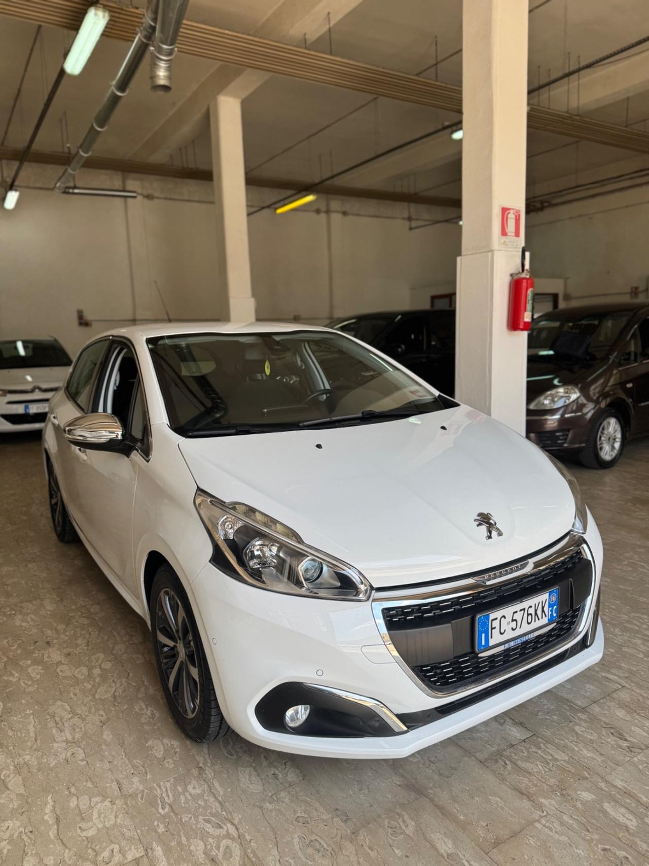 Peugeot 208 PureTech Turbo 110 S&S 5 porte Allure