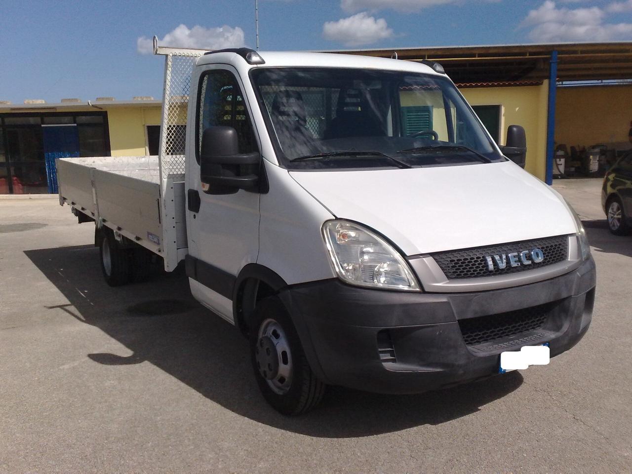 Iveco Daily 35c14 3.0hpt CASSONE FISSO - 2012