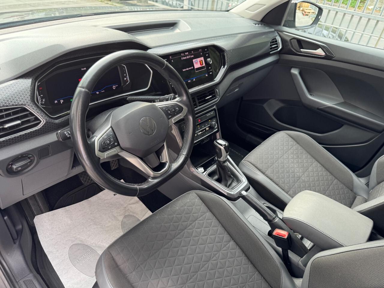 Volkswagen T-Cross 1.0 TSI 110 CV DSG AUTOMATICO