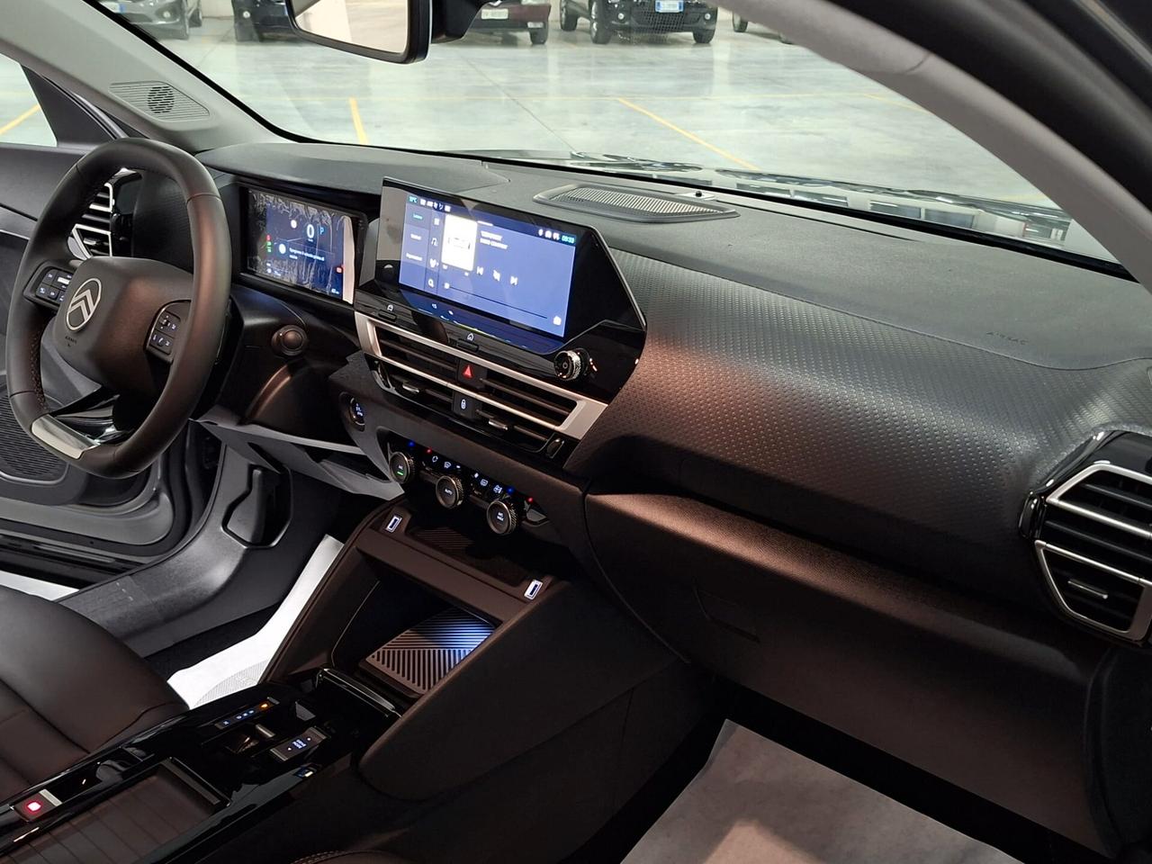 Citroen C4 X 1.2 PureTech 130CV Plus EAT8 Km. 0 MY'25