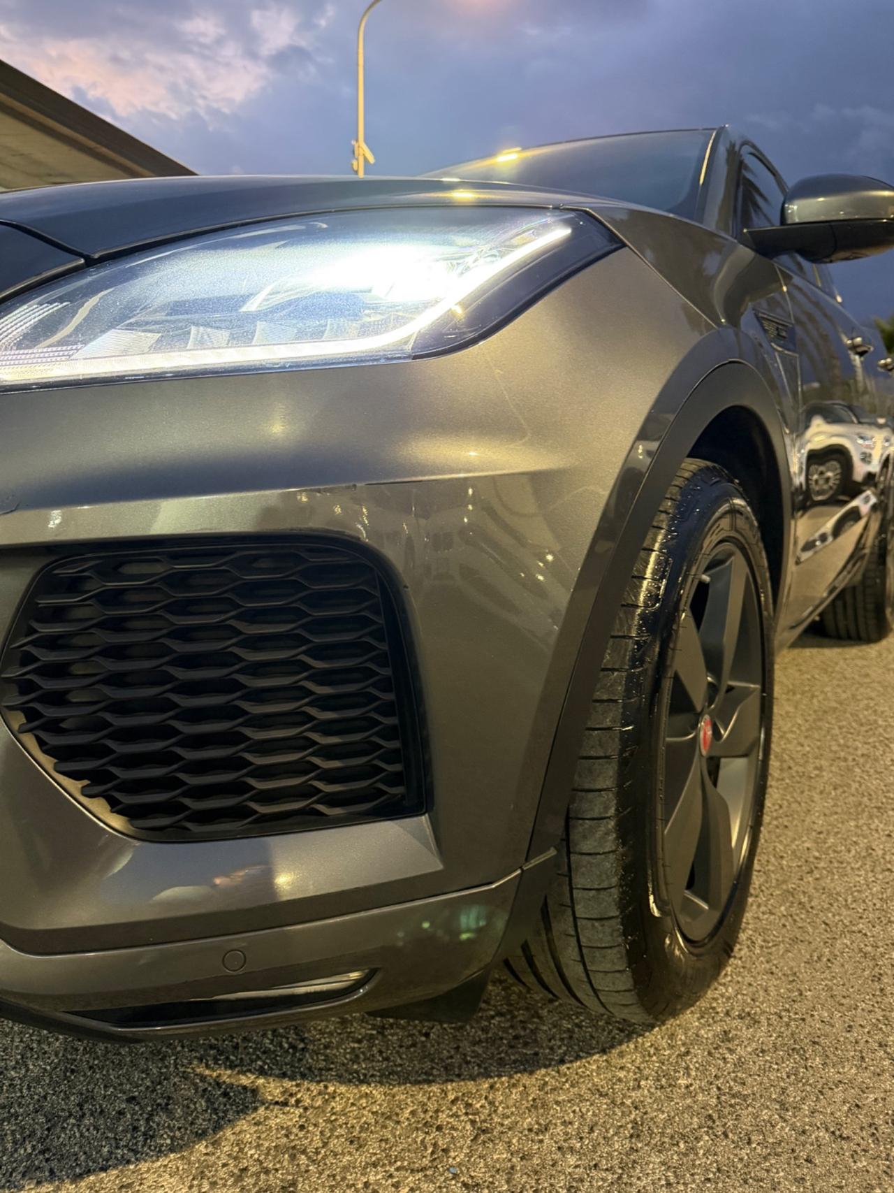 Jaguar E-Pace 2.0D 150 CV AWD aut. R-Dynamic HSE