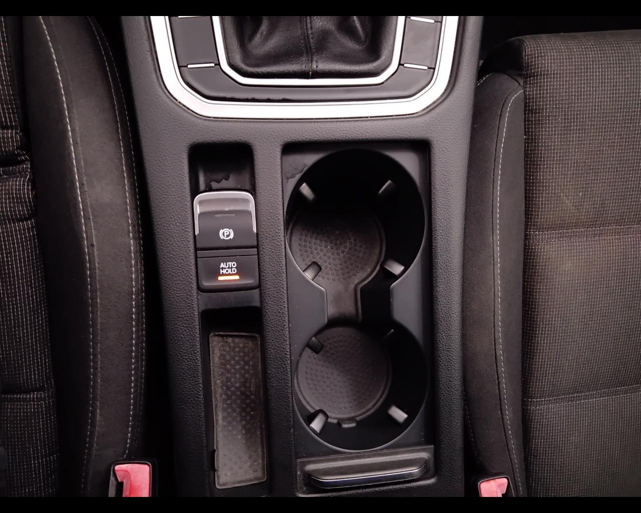 VOLKSWAGEN Passat VIII 2015 Variant - Passat Variant 2.0 tdi Business (