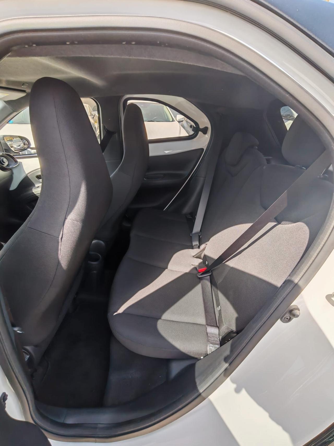 Toyota Aygo X 1.0 VVT-i 72 CV 5 porte Lounge Air