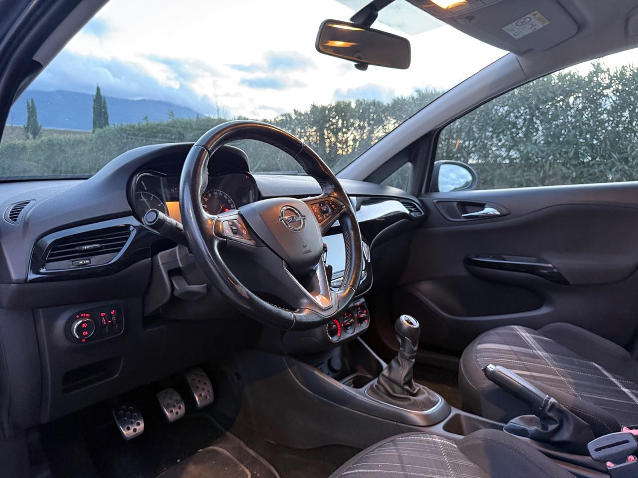 Opel Corsa 1.4 Benz- GPL Di serie GARANTITA