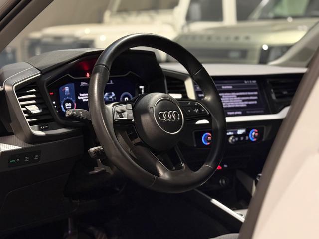 AUDI A1 SPB 30 TFSI S tronic S-LINE Identity Black