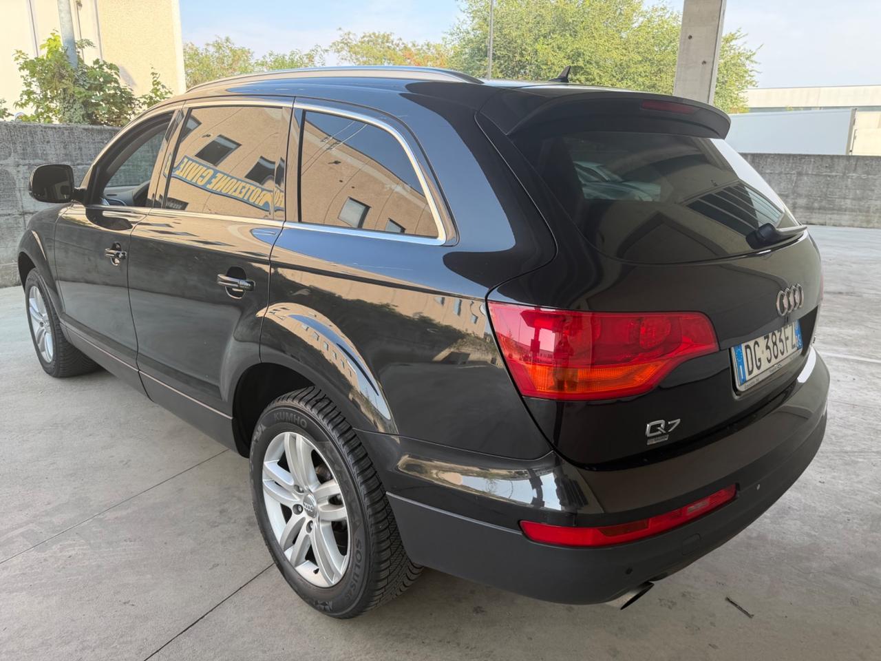 Audi Q7 3.0 V6 TDI 233CV quattro tiptronic
