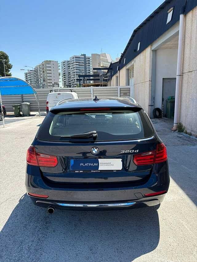 BMW Serie 3 320d Touring Luxury