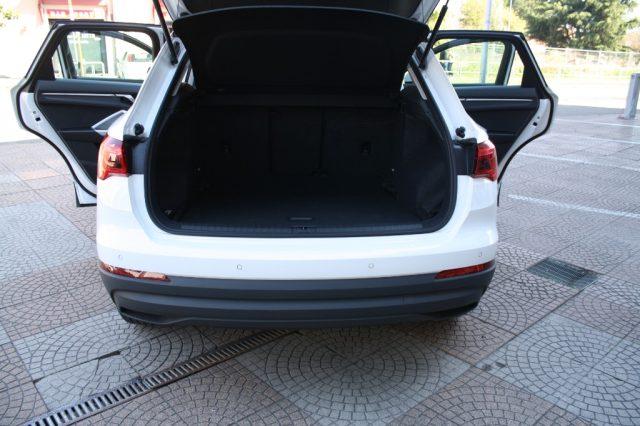 AUDI Q3 35 TDI S tronic Business