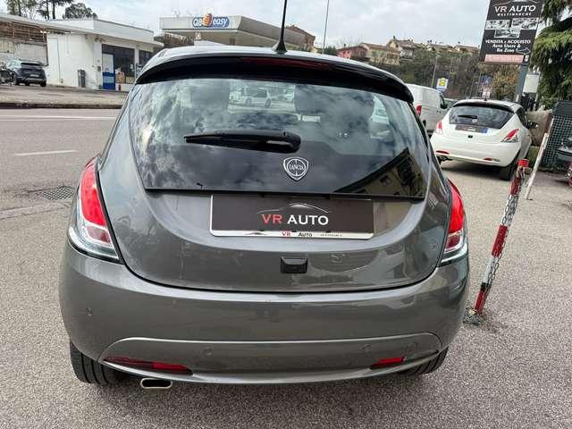 Lancia Ypsilon HYBRID 1.0 70 CV S&S PLATINO/NEOPATENT/PROMO FIN