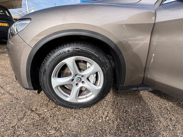 Alfa Romeo Stelvio 2.2 Turbodiesel 180 CV AT8 Q4 Executive