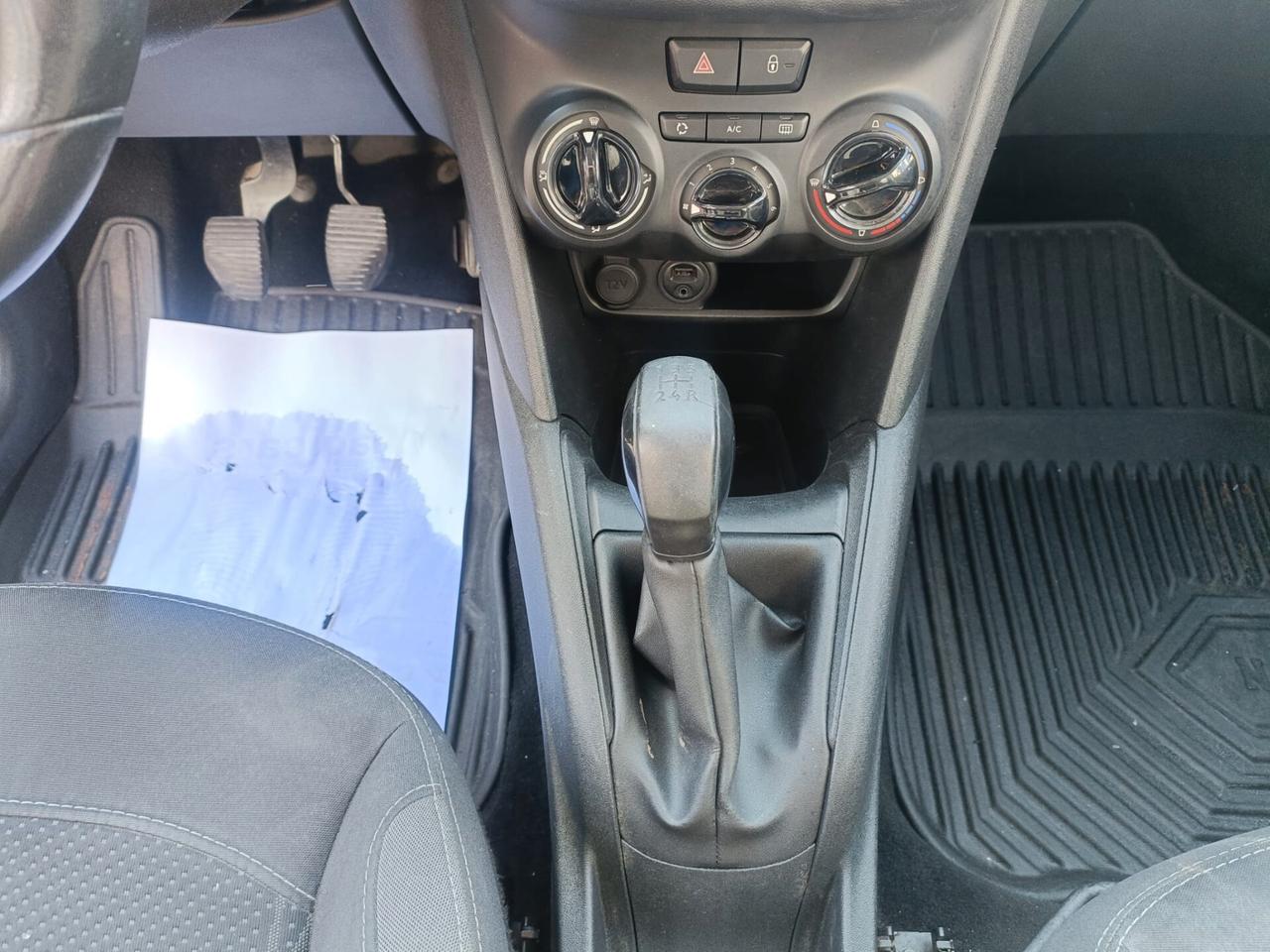 Peugeot 208 1.4 HDi 68 CV 5 porte Active