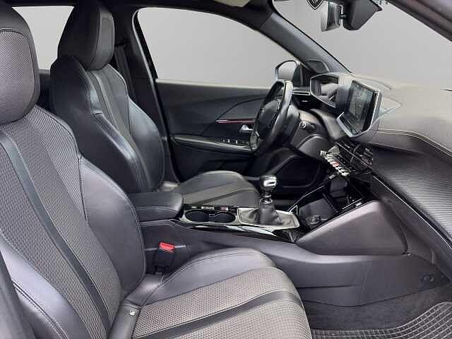 Peugeot 2008 BlueHDi 110 S&S GT