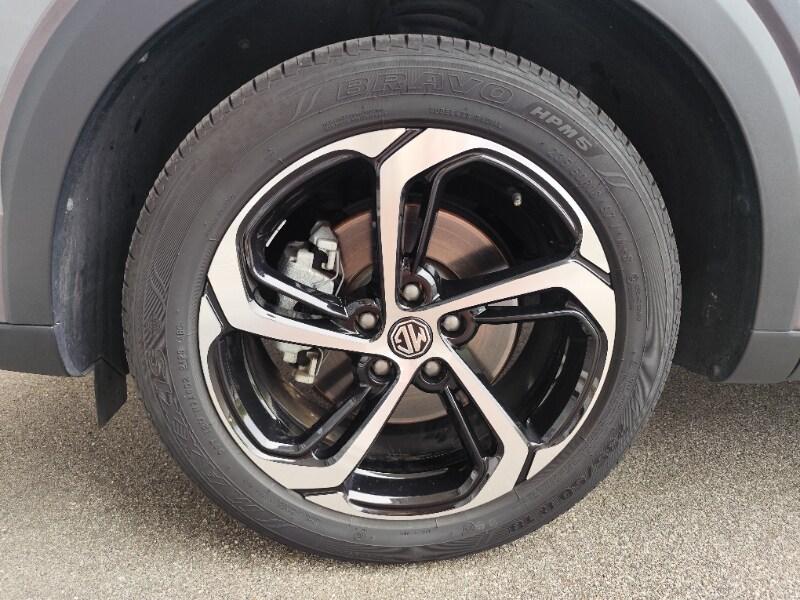 MG HS (2022-2025) HS 1.5T-GDI AT Luxury