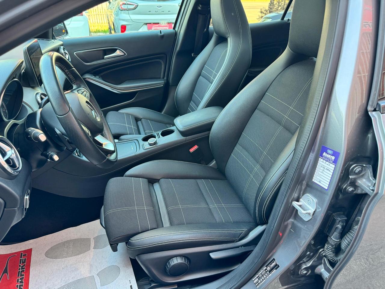 Mercedes-benz GLA 180 GLA 180d 110cv Automatic Premium TETTP