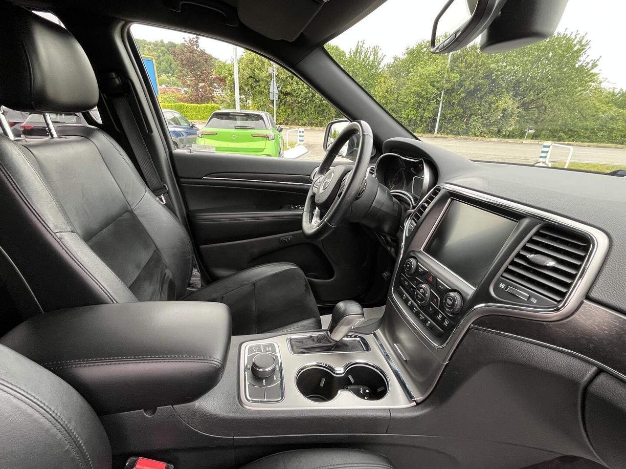 JEEE GRAND CHEROKEE 3000 TDI 4X4 AUT. NIGHT EAGLE