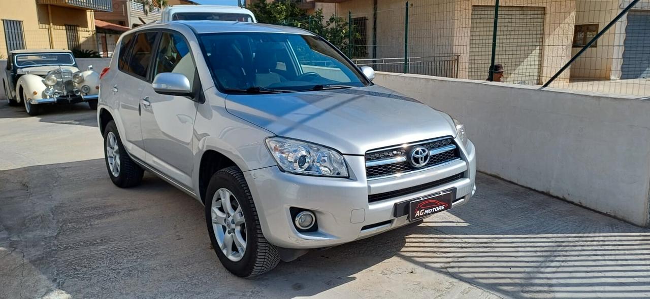 Toyota RAV4 2.2 D-4D 150 CV DPF