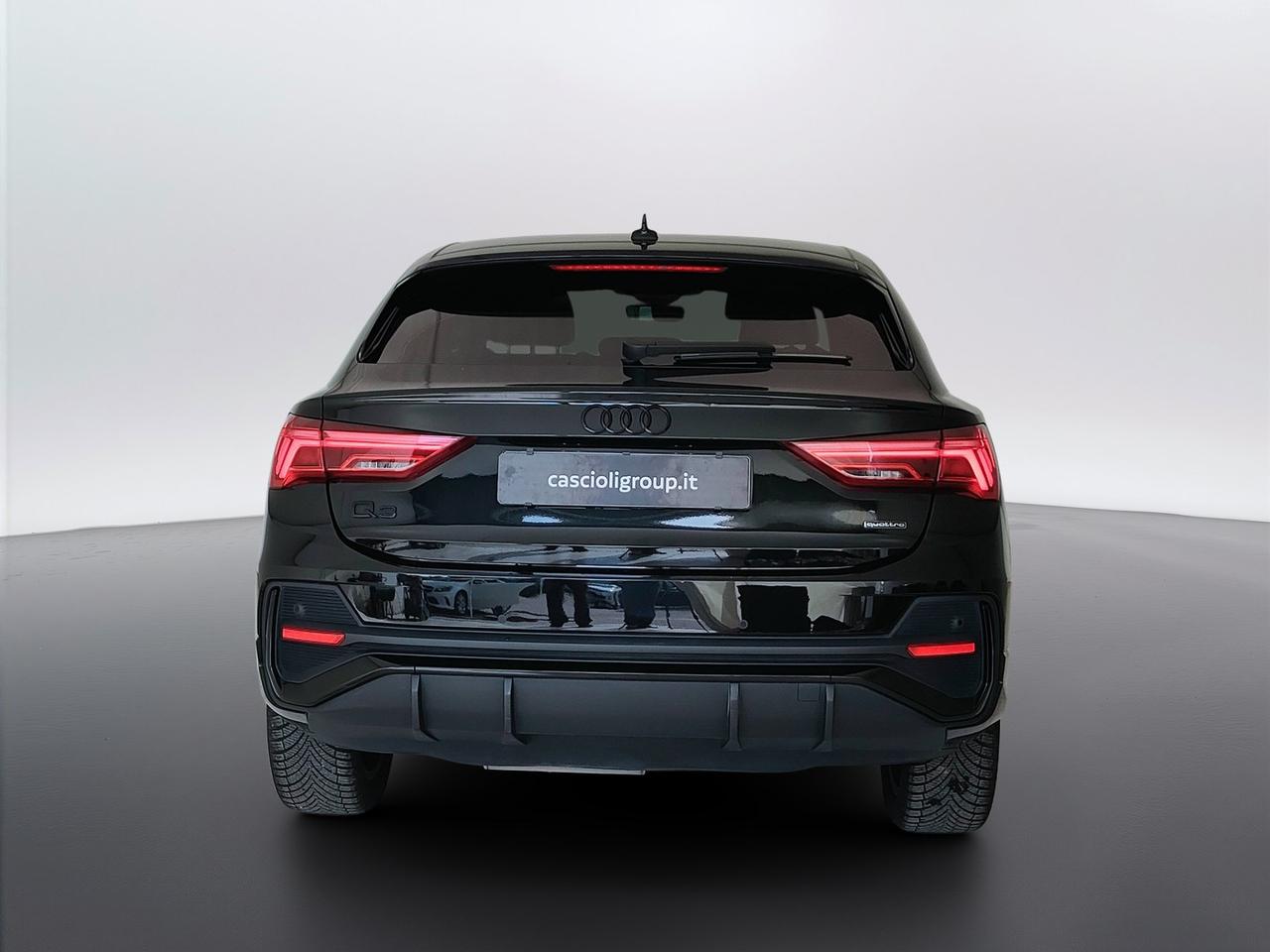 AUDI Q3 I 2019 Sportback - Q3 Sportback 35 2.0 tdi S line edition quattro s-tronic