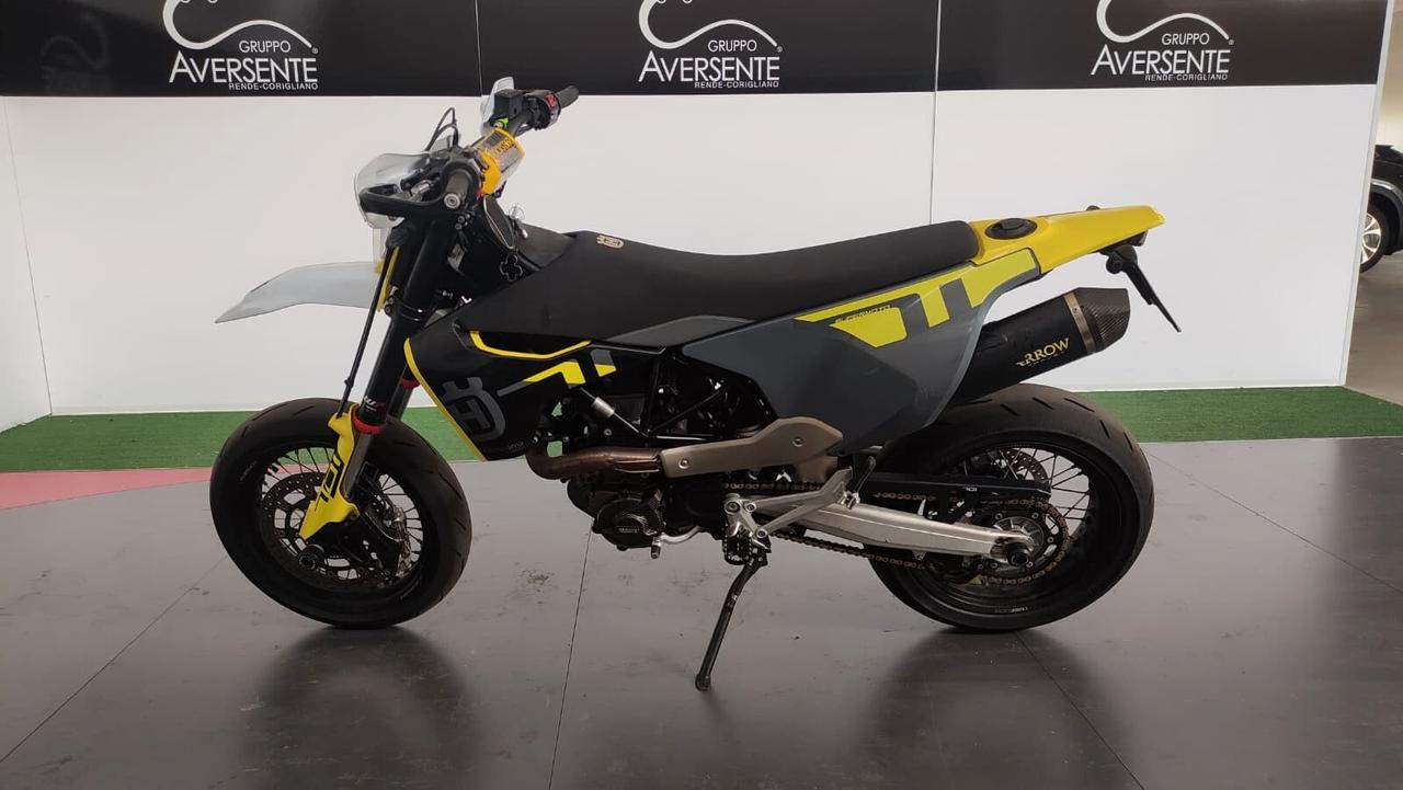 Husqvarna 701 Supermoto
