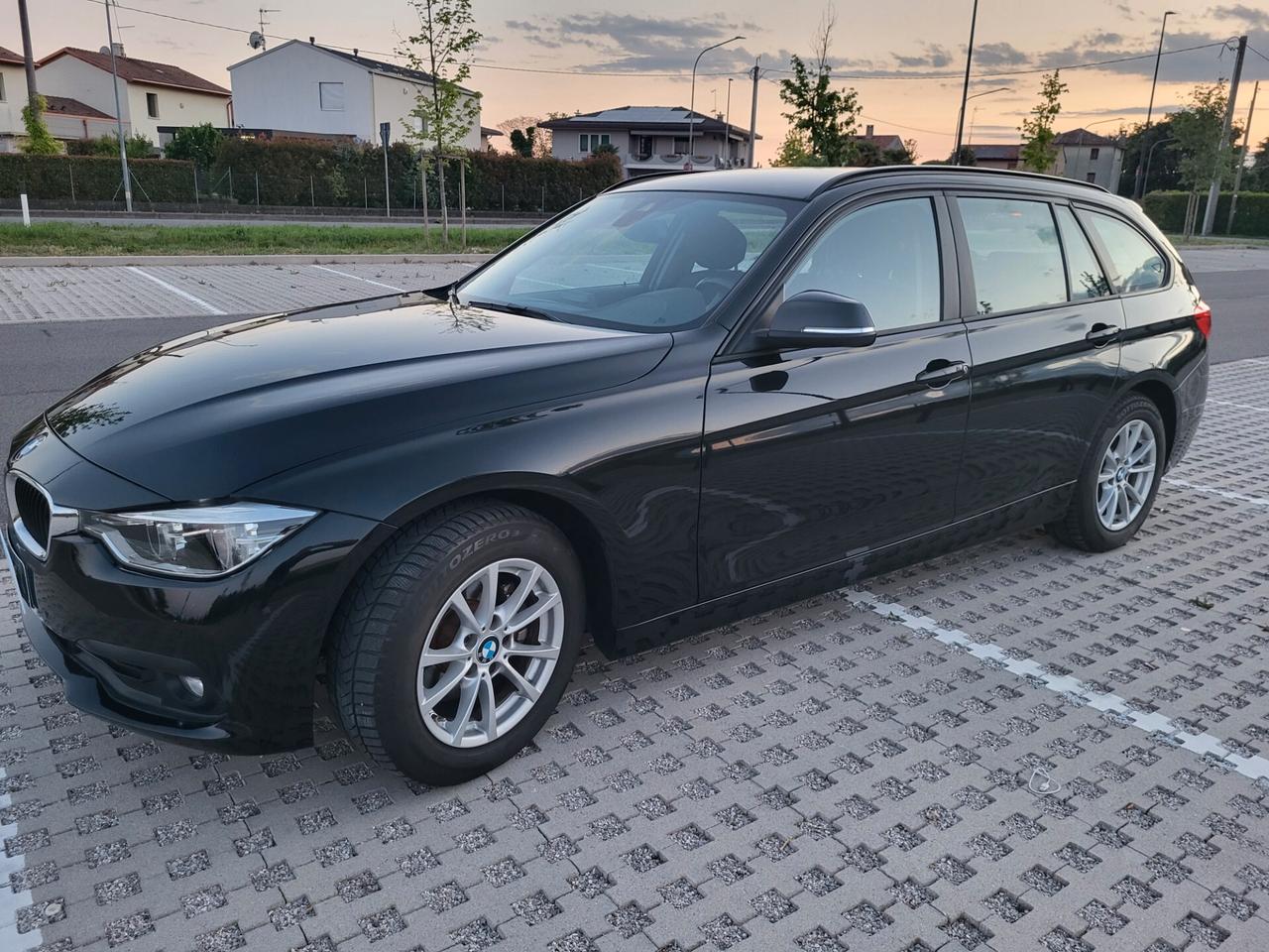 Bmw 320d xDrive Touring Business Advantage