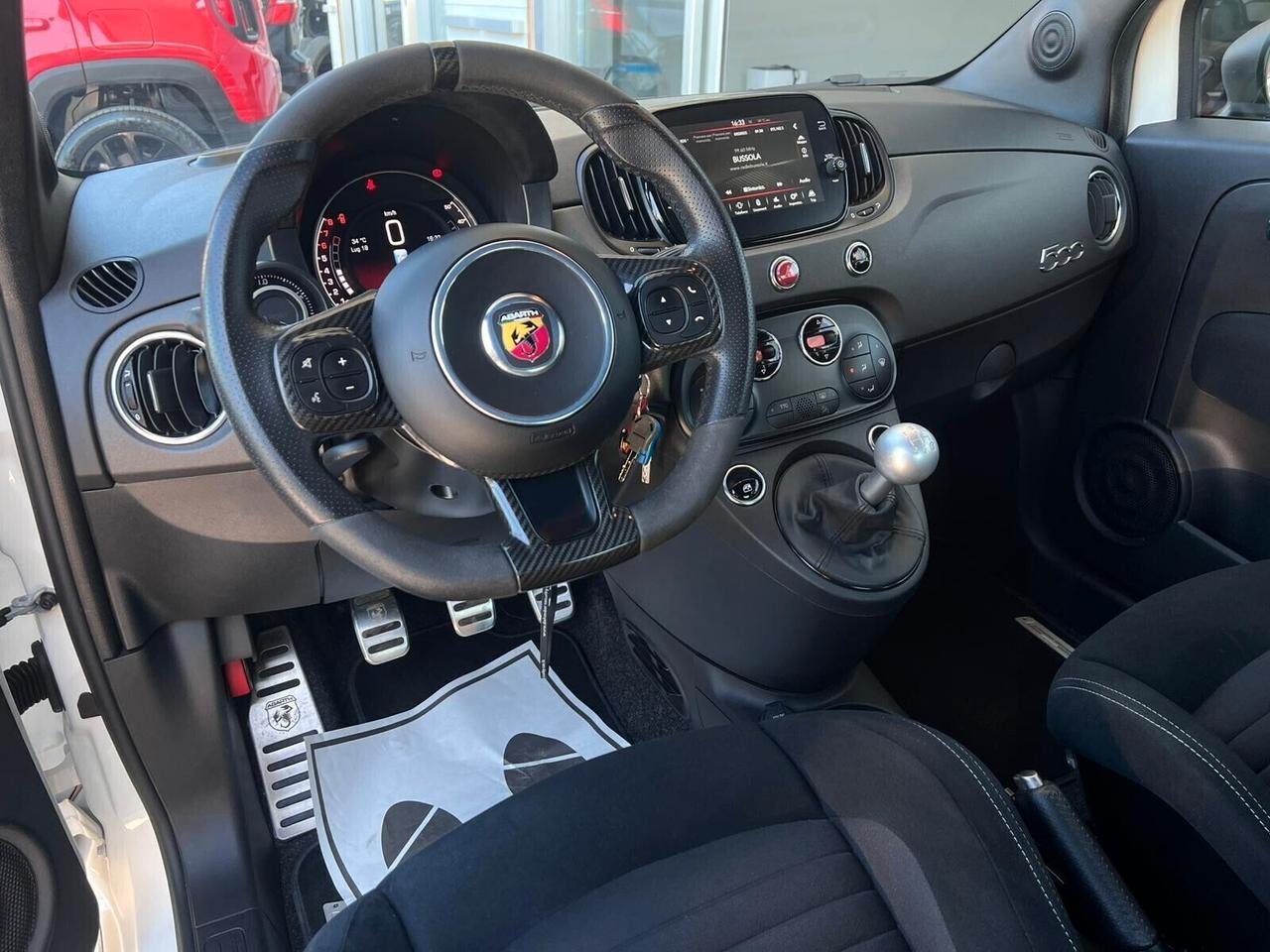 Abarth 595 1.4 Turbo T-Jet 145 CV Allestimento competizione - Selleria Sabelt
