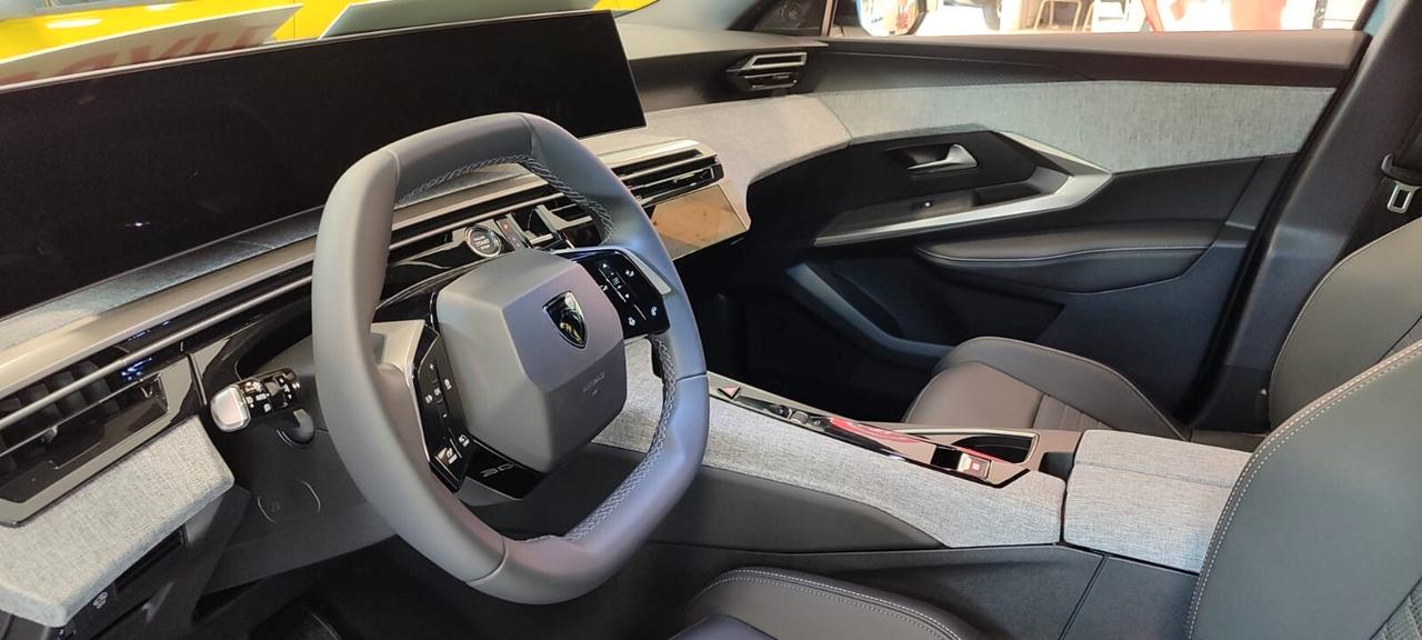Peugeot 3008 Hybrid 136 e-DCS6 Allure
