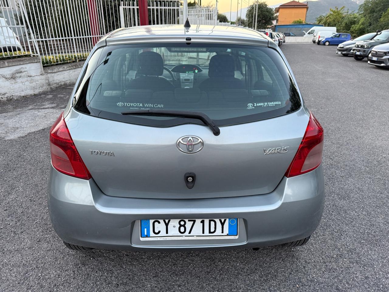 Toyota Yaris 1.0 5 porte Sol