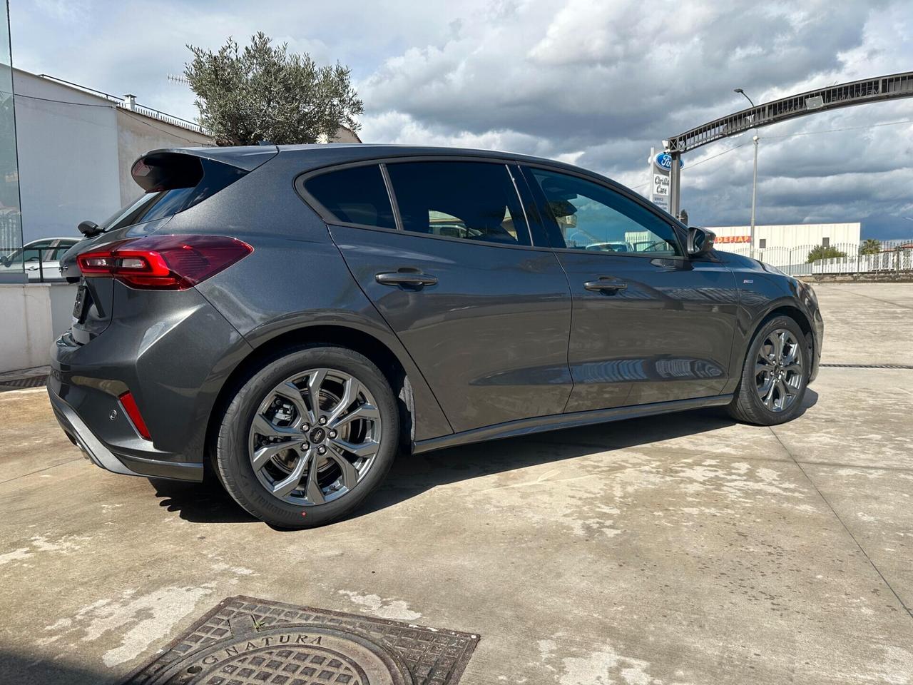 Ford Focus 1.5 EcoBlue 115 CV automatico 5p. ST-Line