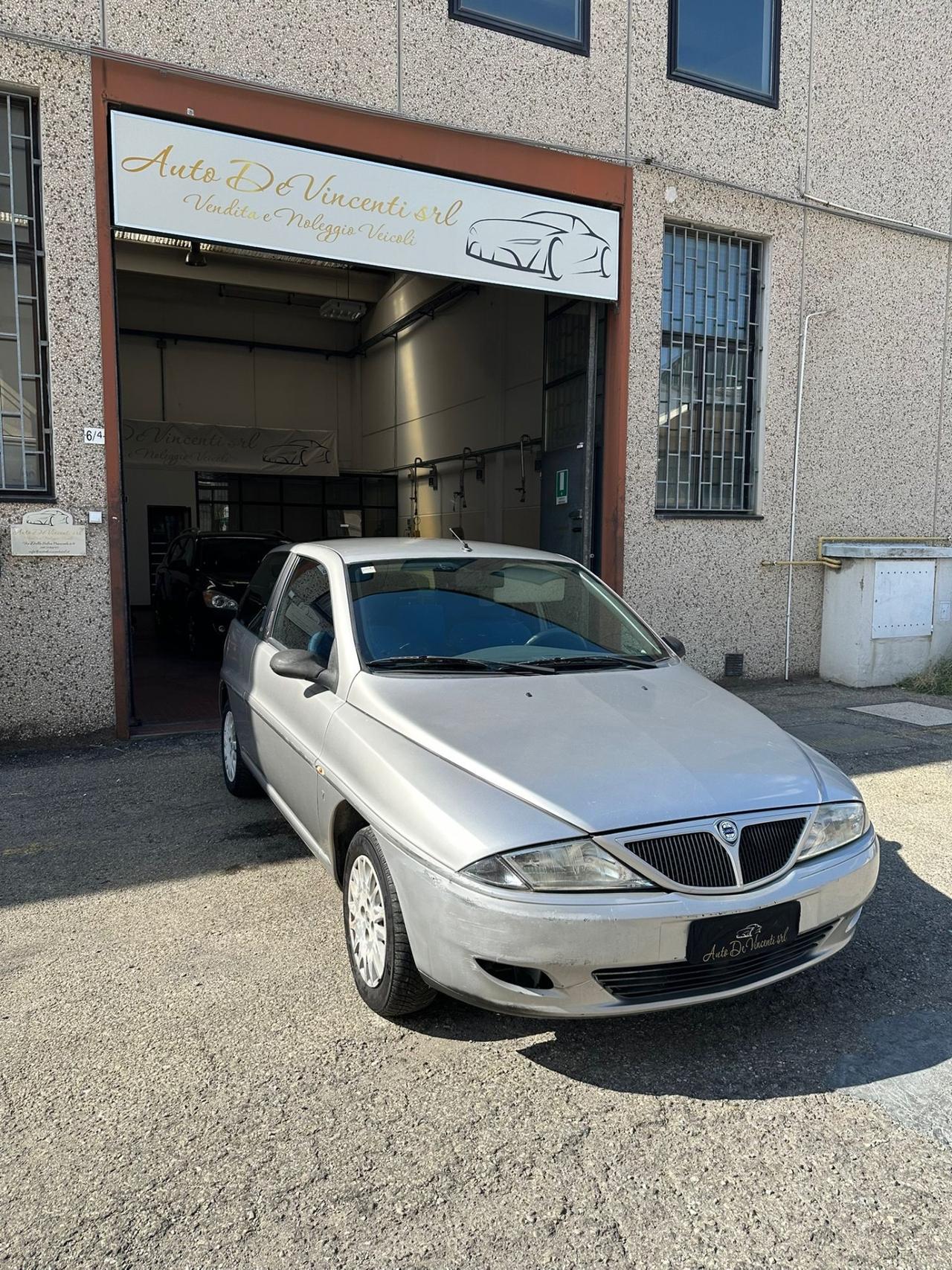 Lancia Y 1.2i cat Elefantino Blu