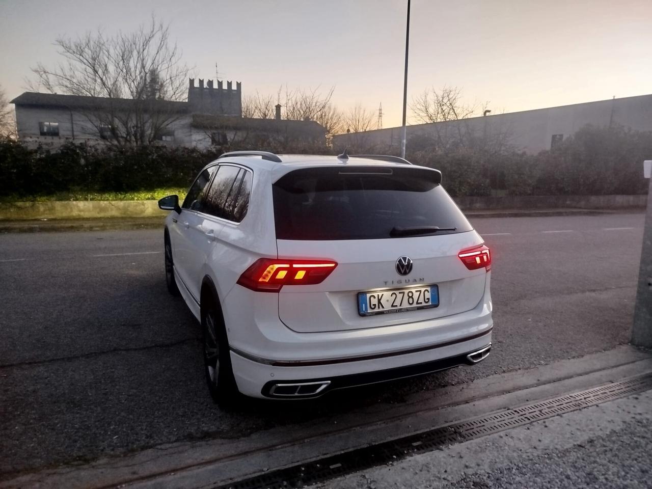 VW Tiguan 2.0 TDI 150 CV DSG R LINE