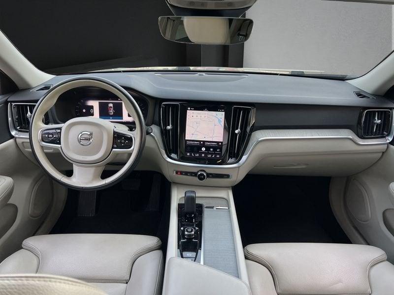 Volvo V60 Cross Country B4 D AWD autom. PLUS