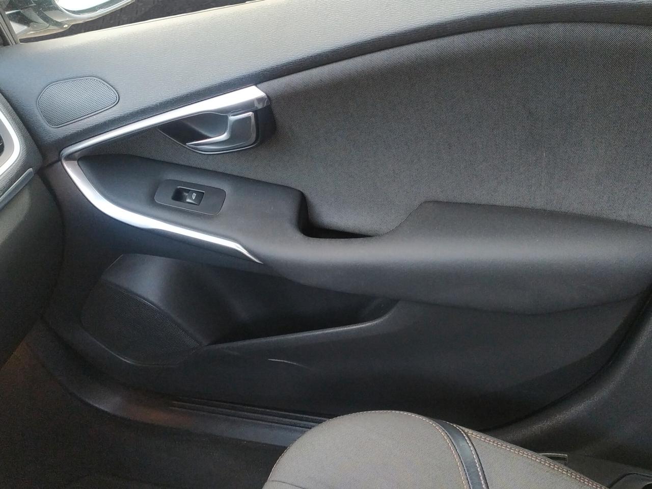 Volvo V40 D2 1.6 Momentum