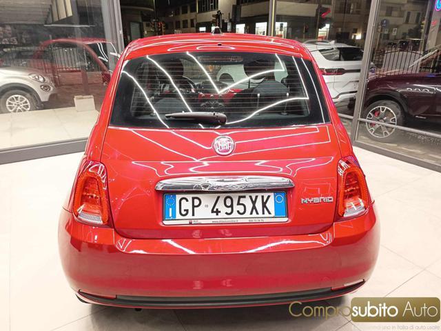 FIAT 500 1.0 Hybrid Red