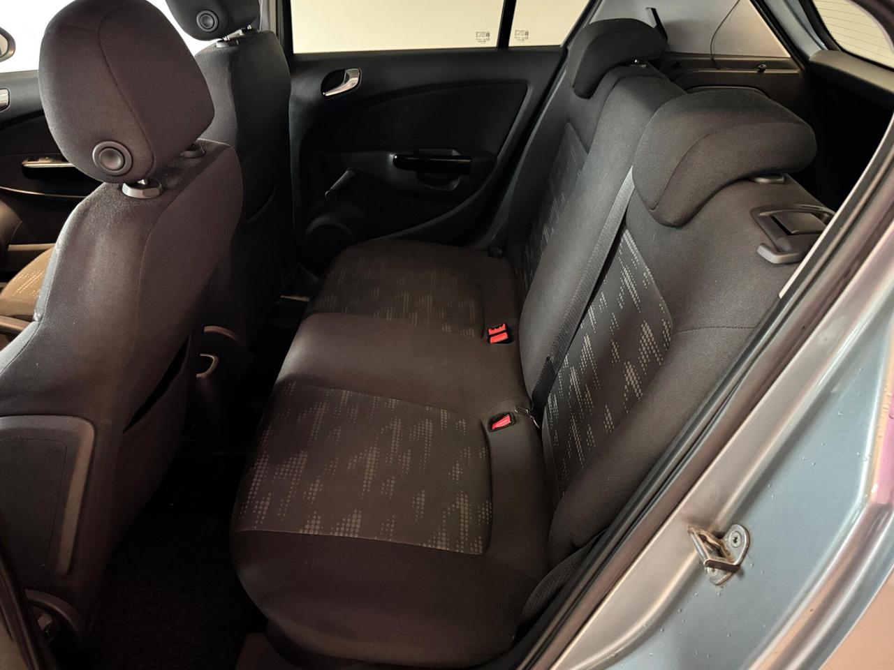 Opel Corsa 1.2 5 porte Edition