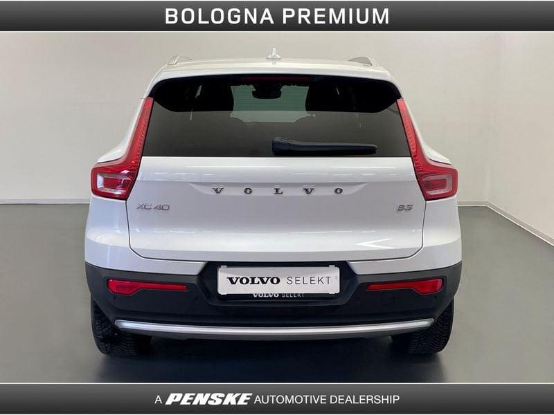 Volvo XC40 B3 automatico Core