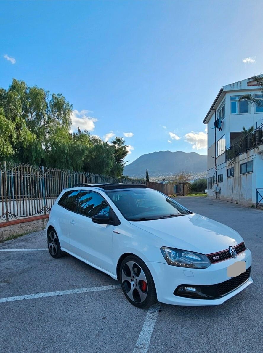 Volkswagen Polo 1.4 TSI DSG 3 porte GTI