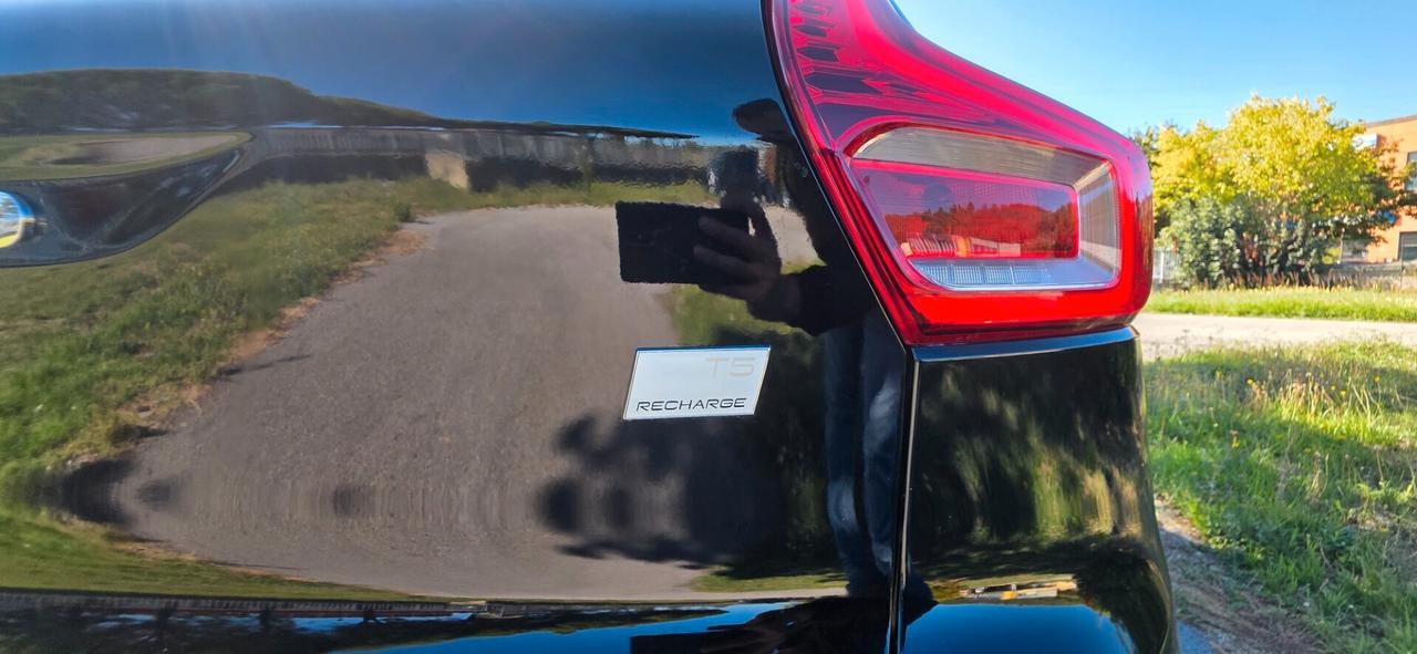 Volvo XC40 T5 261 CV Recharge Plug-in Hybrid Inscription